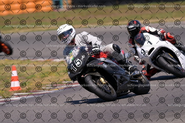26bt04-1460 | markuskiefer.com - Realisiert mit Pictrs.com