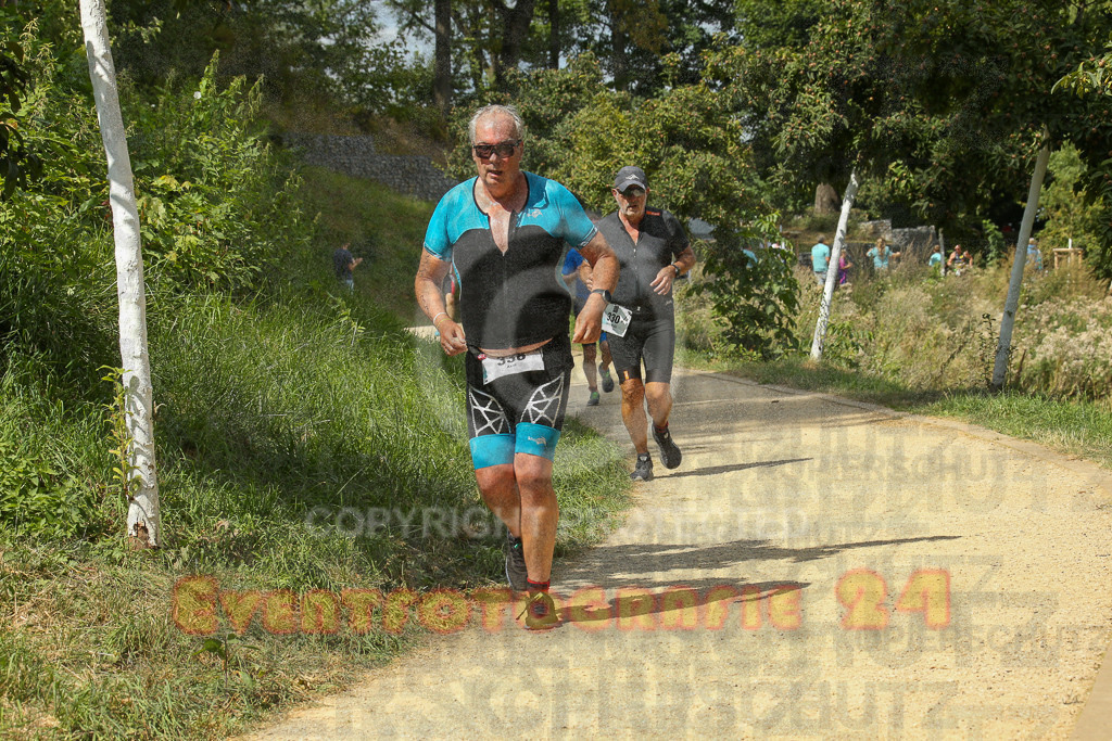 250824_1338_EX1_3059 | Sportfotografie im Rhein-Sieg Kreis, Köln, Bonn, NRW, Rheinland Pfalz, Hessen, etc. Unser Tätigkeitsfeld umfasst den Laufsport vom Volkslauf über den Marathon, Duathlon, Triathon bis zum Ultralauf wie Kölnpfad Ultra oder Schindertrail.