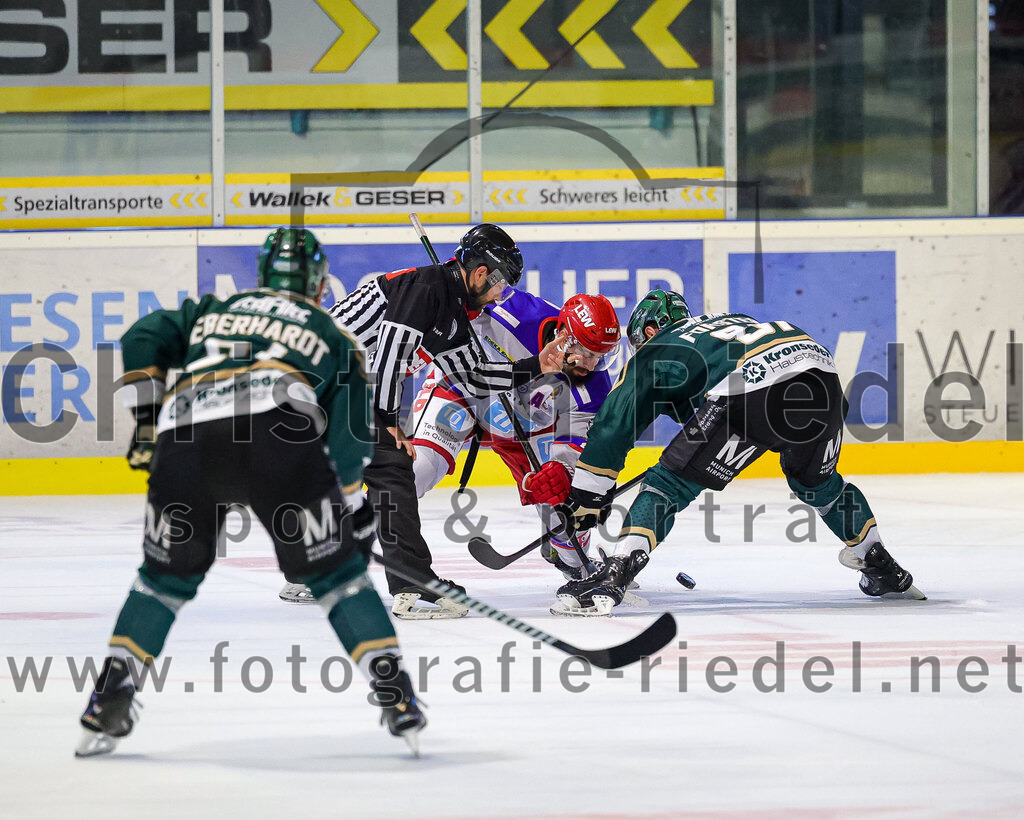 2025-09-14_076_TSV_Erding_gegen_EC_Peiting | Erding, Deutschland, 14.09.2025:Eishockey, Oberliga Süd 2025 / 2026, Testspiel, TSV Erding gegen EC Peiting, Endergebnis: 2:3Foto: Christian Riedel / fotografie-riedel.net