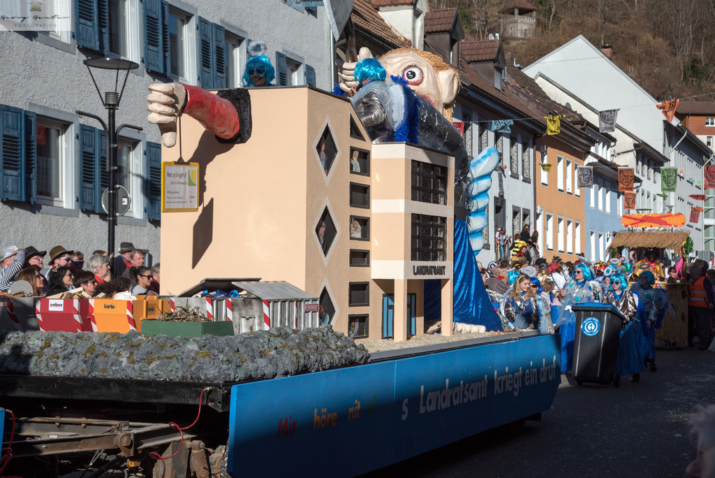 FasMo_23-044 | Fotoblog Schwarzwald, Foto Blog Wiesental, Pfaffenberg, Winterzauber, Zeller Bergland, Zell im Wiesental, Fotoblog Wiesental, Landschaftsfotos, Bilder Wiesental, Natur, Naturbilder, Fastnacht, Zeller Fastnacht, Zeller Fasnacht, Zeller Bergland, Belchen, - Realisiert mit Pictrs.com