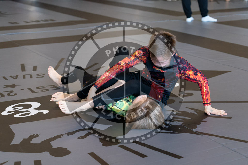 20250329PBB0849 | Fighters compete during the International Luta Livre (ILLCS) Germany IX Spring 2025 Competition spring on March 29, 2025 in Hannover, Germany.© Chiara Dazi