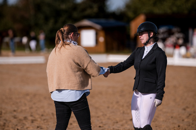 2026_10_03_Siefer-Hof_124625_Z81_37015842 | Professionelle Reitsport-, Turnier- und Eventfotografie von Robert Broda. Galerien mit ausgewählten und bearbeiteten Bildern direkt online ansehen und bestellen.