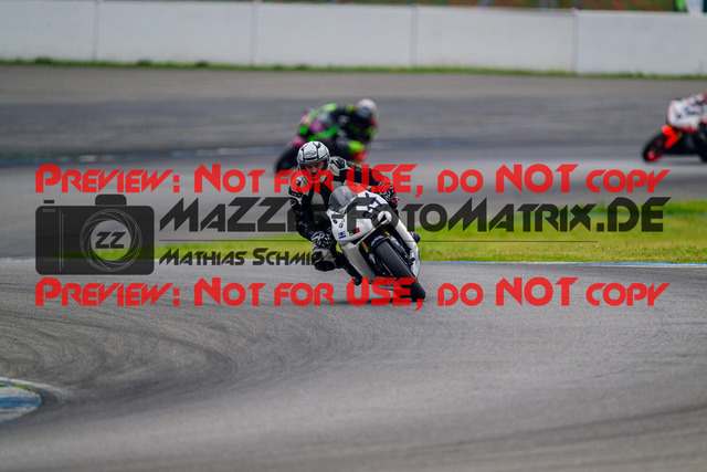 MaZZes_FotoMatrix_240521_6007705_3583 | ROT