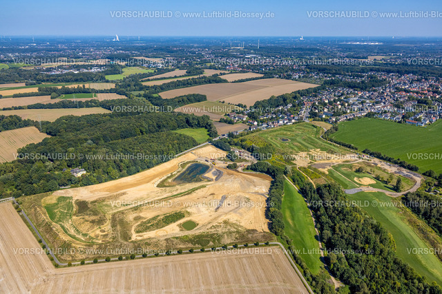 Bochum240816847 | Deponie Harpener Hellweg, Wiesen und Felder mit Fernsicht, Harpen, Bochum, Ruhrgebiet, Nordrhein-Westfalen, Deutschland