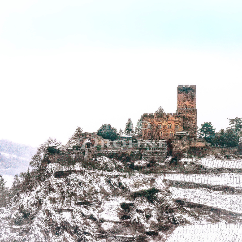 Burg Gutenfels--2 | Die Burg Gutenfels oberhalb von Kaub ist zu jeder JAhreszeit ein beliebtes Fotomotiv. - Realisiert mit Pictrs.com