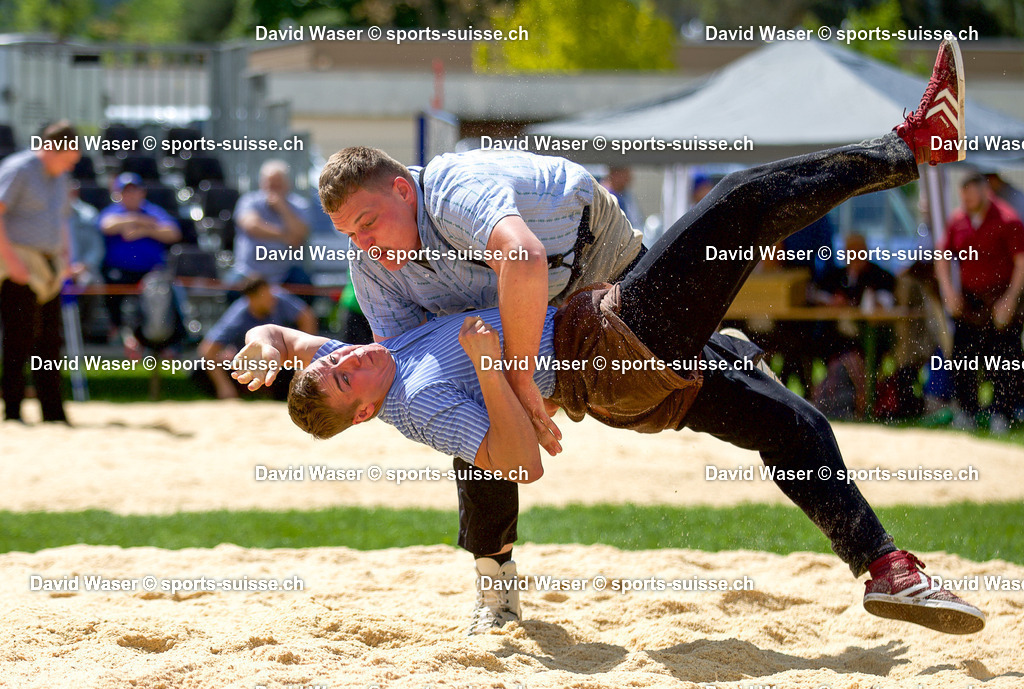 Ducrest Etienne _ - Perret Axel _ la F_te Cantonale Neuch_teloise de Dombresson le samedi 18.05.24 (3) | sports-suisse.ch