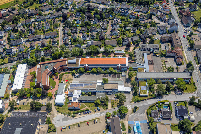Sprockhoevel230708741 | Luftbild, Gemeinschaftsgrundschule und Wilhelm-Kraft-Gesamtschule, Haßlinghausen, Sprockhövel, Ruhrgebiet, Nordrhein-Westfalen, Deutschland