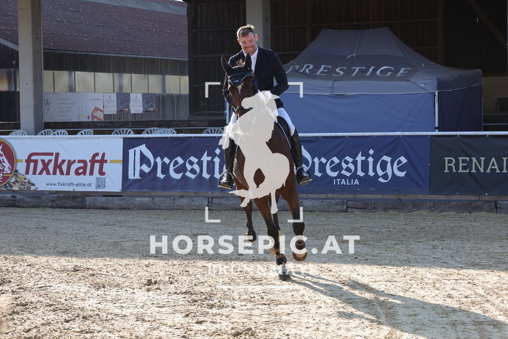 0P6A8387 | Willkommen bei Brunnmayr - Design & Fotografie – Ihrem Spezialisten für Reitturniere und Pferdeveranstaltungen in Oberösterreich, Salzburg und Bayern! Seit über 17 Jahren sind wir leidenschaftlich dabei.