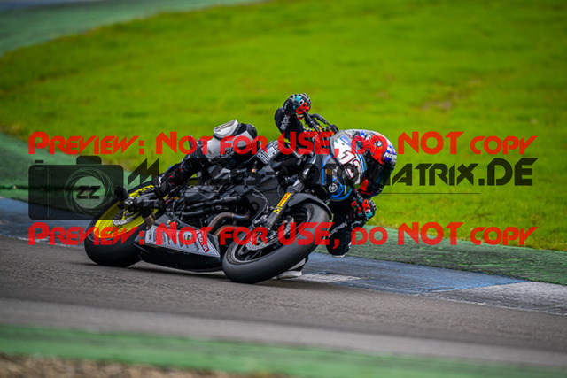 MaZZes_FotoMatrix_220924_7943 | TWIN CUP