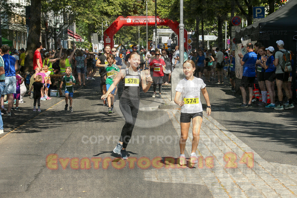 250621_1026_EX1_1935 | Sportfotografie im Rhein-Sieg Kreis, Köln, Bonn, NRW, Rheinland Pfalz, Hessen, etc. Unser Tätigkeitsfeld umfasst den Laufsport vom Volkslauf über den Marathon, Duathlon, Triathon bis zum Ultralauf wie Kölnpfad Ultra oder Schindertrail.
