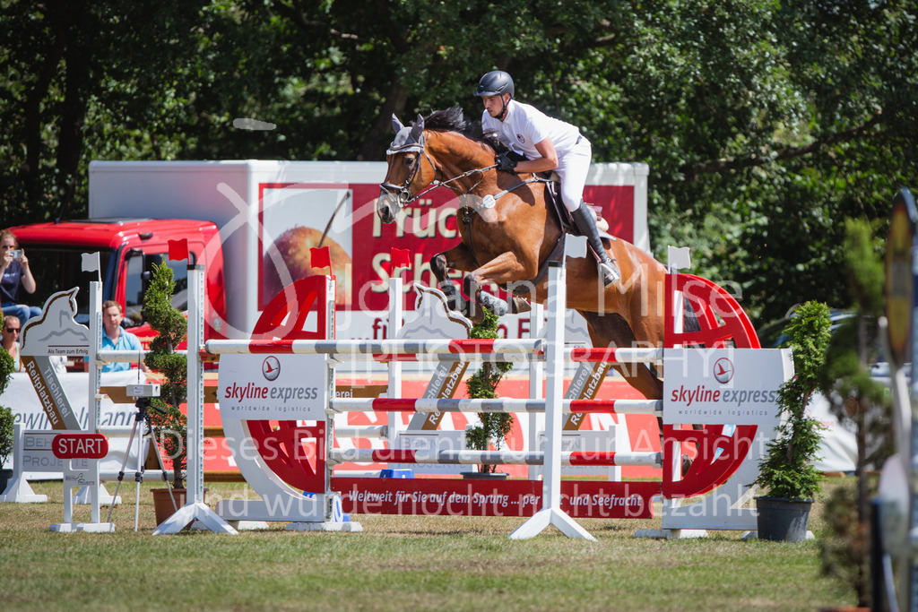 220717_LC_SparkassenTrophy-702 | Deine schönsten Turniermomente als professionelle Fotos! Entdecke hochwertige Pferdesport-Fotografie im Online-Shop. Jetzt Fotos finden & bestellen!