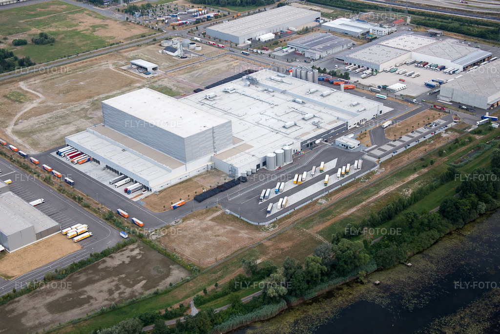 Luftbild: Wörth am Rhein, Industriegebiet Oberwald in Wörth am Rhein im Bundesland Rheinland-Pfalz in Deutschland. Foto: IMG_083735.jpg vom 24.07.2015 durch Werner Riehm/FLY-FOTO.de