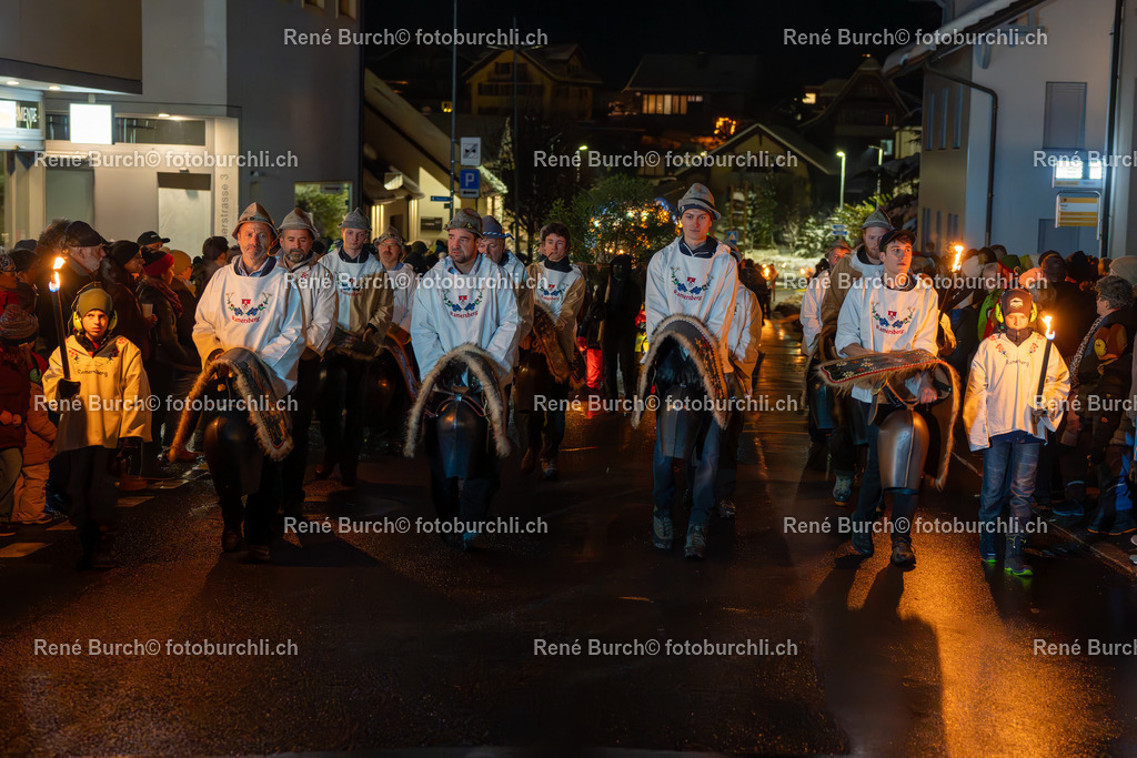 5 | René Burch leidenschaftlicher Fotograf aus Kerns in Obwalden.  Hier finden sie Sport, Landschaft und Natur Fotografie.
 - Realisiert mit Pictrs.com