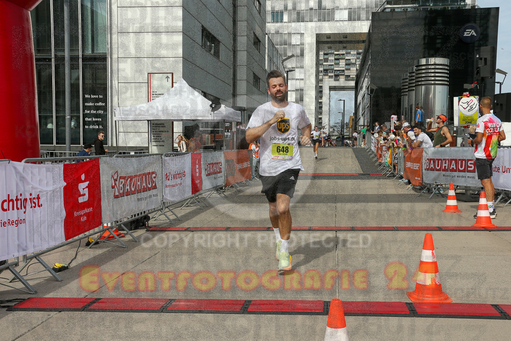 250920_1327_EX1_4750 | Sportfotografie im Rhein-Sieg Kreis, Köln, Bonn, NRW, Rheinland Pfalz, Hessen, etc. Unser Tätigkeitsfeld umfasst den Laufsport vom Volkslauf über den Marathon, Duathlon, Triathon bis zum Ultralauf wie Kölnpfad Ultra oder Schindertrail.