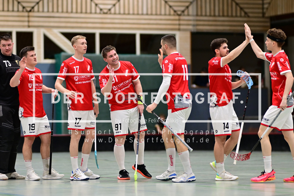 Floorball I Herren I Saison 2024-2025 I 2. FBL Herren Nord-West I 12. Spieltag I MTV Mittelnkirchen - SSF Dragons Bonn II I 037119 | Der Sportfotograf. - Realisiert mit Pictrs.com