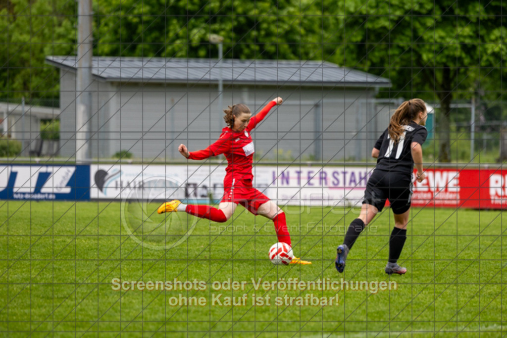 20250504_134137_0218 | #,1.FC Donzdorf (rot) vs. TSV Frommern (schwarz), Fussball, Frauen-Verbandsliga Württemberg, 18. Spieltag, Saison 2024/2025, Rasenplatz Lautertal Stadion, Süßener Straße 16, 73072 Donzdorf, 04.05.2025 - 13:00 Uhr,Foto: PhotoPeet-Sportfotografie/Peter Harich