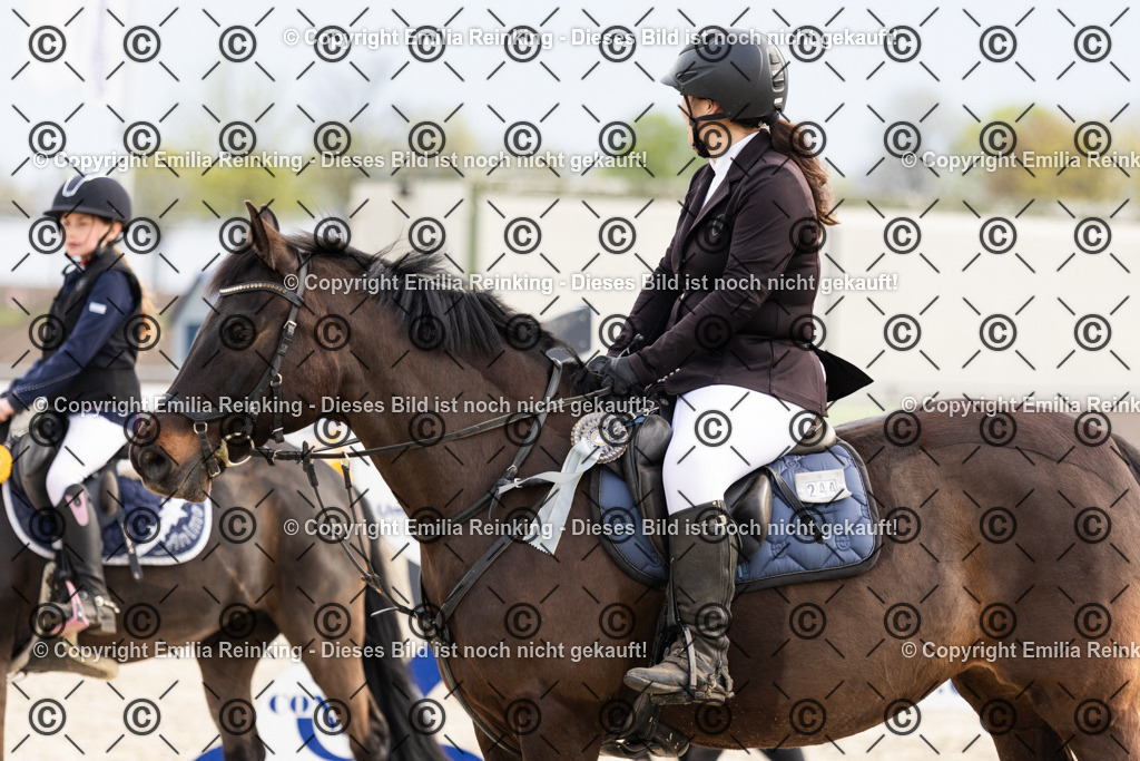 CL5A6600 | Emilia Reinking Fotografie - Realisiert mit Pictrs.com