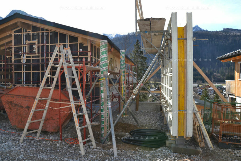 bib-lg04-sonstige-betonarbeiten-0760 | Nach LV-Leistungsgruppen sortierte Detailfotos über den Bau eines Hauses. Alle Hausbau-Bilder direkt vom Urheber und Autor der Website Haus-Selber-Bauen.com
