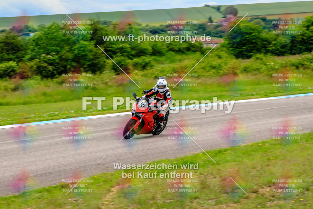 MotoTeam-3414 | Hier findet Ihr Bilder von Touristenfahrten auf der Nürburgring Nordschleife oder von anderen Veranstaltungen die ich besucht habe. Viel Spass beim Durch Schauen 