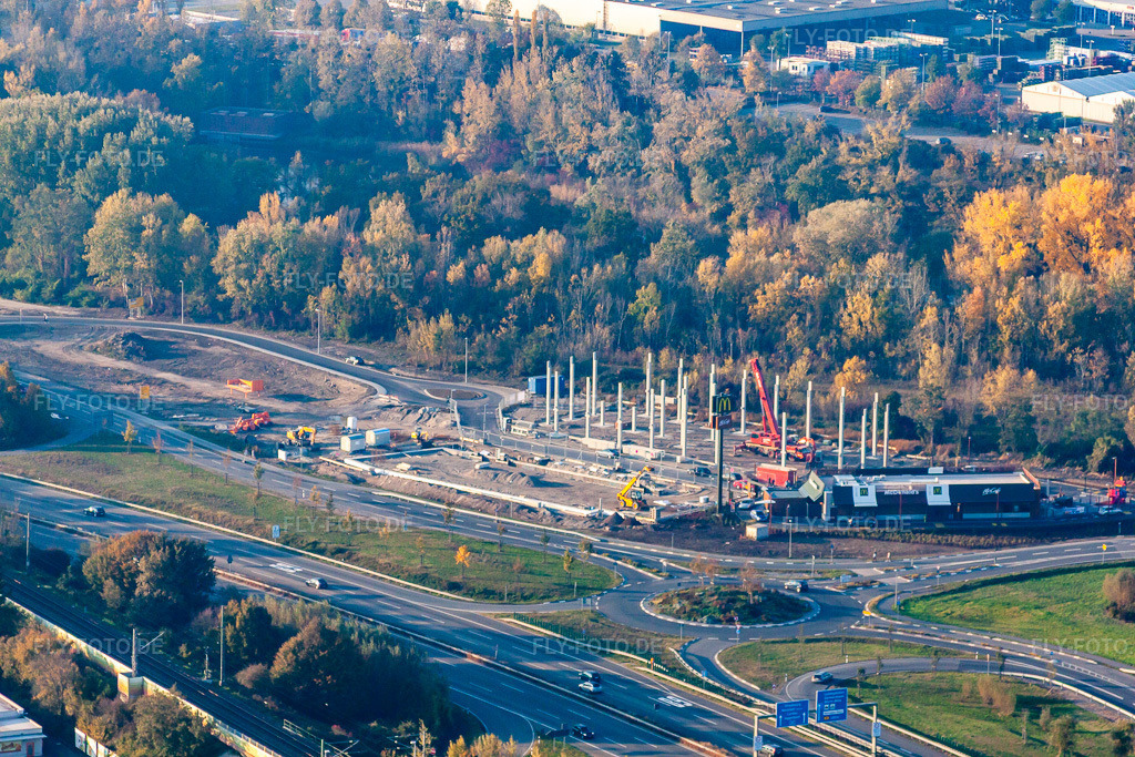 Luftbild: Baustelle zum Neubau des Gebäudekomplexes des Einkaufszentrum Maximilian-Center im Ortsteil Maximilian-Center am Rhein im Ortsteil Maximiliansau in Wörth im Bundesland Rheinland-Pfalz in Deutschland. Foto: IMG_46084.jpg vom 23.10.2011 durch Werner Riehm/FLY-FOTO.de