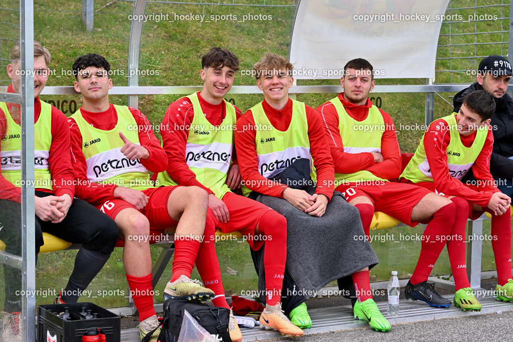 SV Spittal 1921 vs. ATUS Ferlach 24.3.2024 | Spielerbank ATUS Ferlach, #1 Bernhard Markun ATUS Ferlach, #76 Denny Mujagic ATUS Ferlach, #17 Christopher Erwin Binder ATUS Ferlach, #20f##14 Alessandro Doujak ATUS Ferlach, #76 Denny Mujagic ATUS Ferlach, SV Spittal 1921 vs. ATUS Ferlach 24.3.2024, SV Spittal 1921 vs. ATUS Ferlach am 24.03.2024 in Spittal an der Drau (Goldeck Stadion), Austria, (Photo by Bernd Stefan)