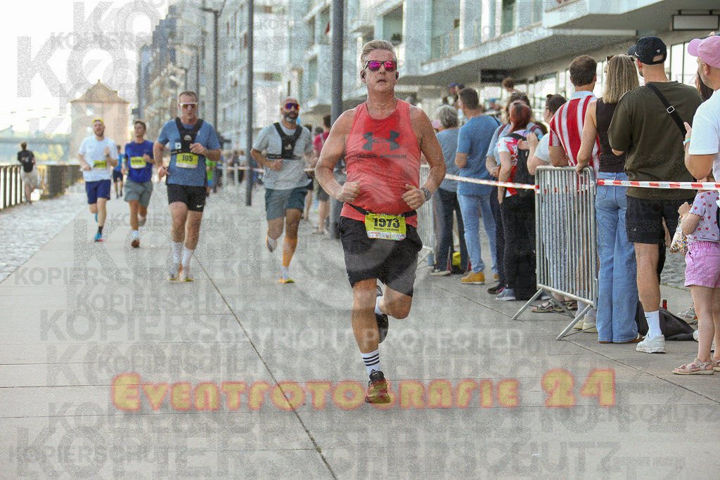 250920_1446_EX1_7464 | Sportfotografie im Rhein-Sieg Kreis, Köln, Bonn, NRW, Rheinland Pfalz, Hessen, etc. Unser Tätigkeitsfeld umfasst den Laufsport vom Volkslauf über den Marathon, Duathlon, Triathon bis zum Ultralauf wie Kölnpfad Ultra oder Schindertrail.