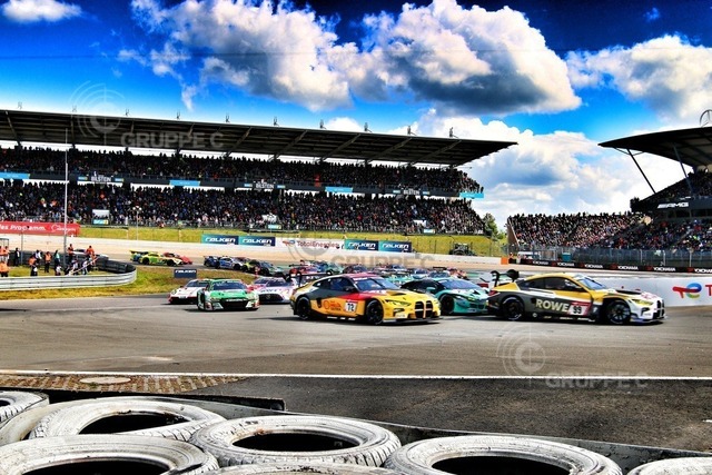 24h_2022_Jörg Herlein (70)-01 | Motorsport-Fotografie: DTM, 24h Nürburgring und GT-Action in hochauflösenden Bildern. Entdecke packende Rennmomente & Impressionen direkt aus der Boxengasse. - Realisiert mit Pictrs.com