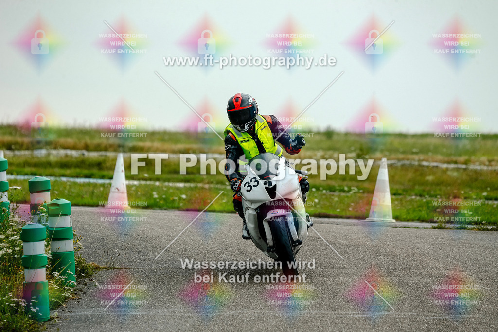 Chambley Juli-1698 | Hier findet Ihr Bilder von Touristenfahrten auf der Nürburgring Nordschleife oder von anderen Veranstaltungen die ich besucht habe. Viel Spass beim Durch Schauen 