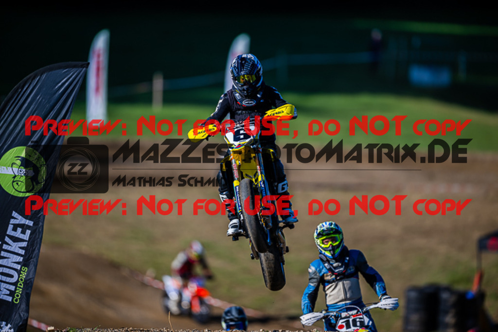 MaZZes_FotoMatrix_220903_9319 | S3