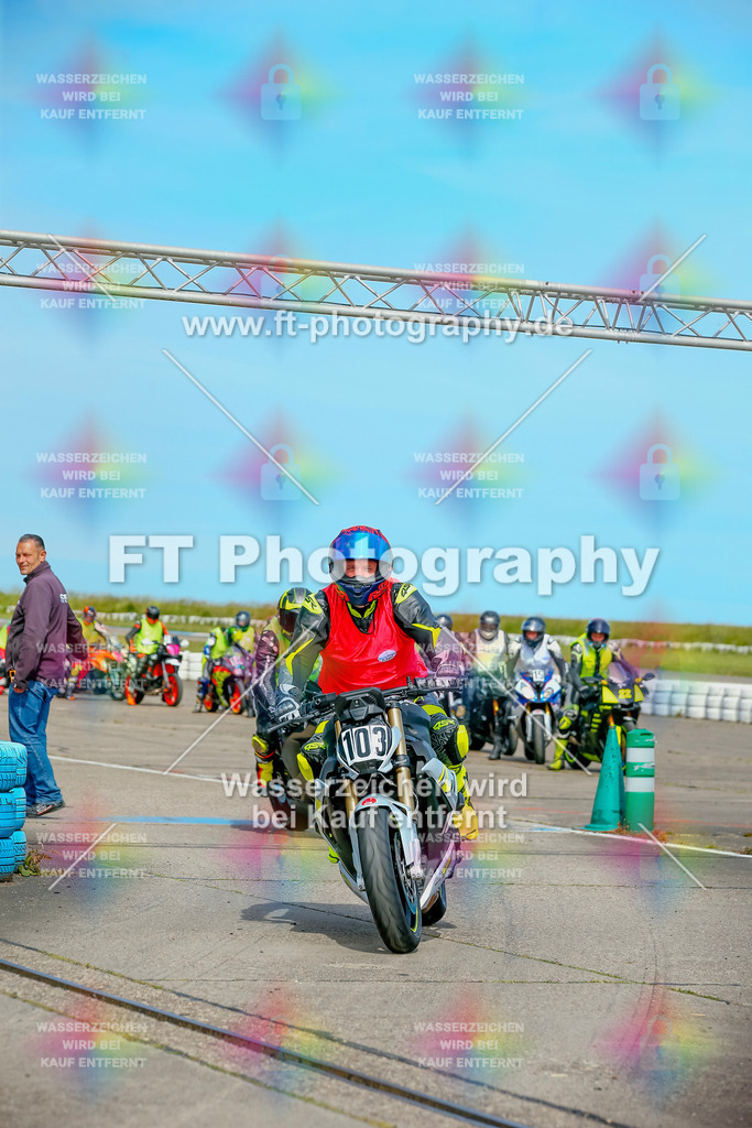 _MOT1035 | Hier findet Ihr Bilder von Touristenfahrten auf der Nürburgring Nordschleife oder von anderen Veranstaltungen die ich besucht habe. Viel Spass beim Durch Schauen 