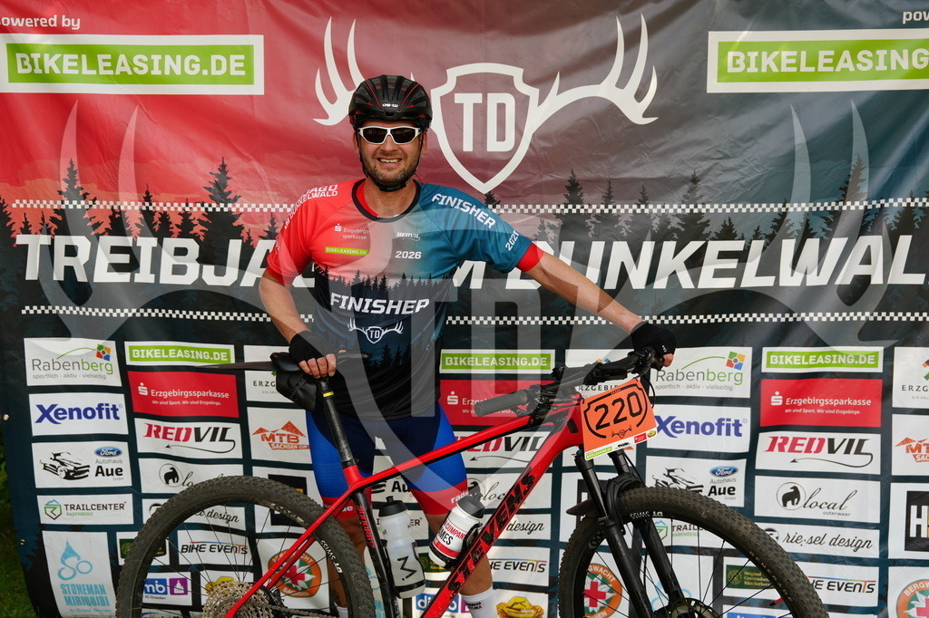 FC605680 | Fotogalerie der Treibjagd im Dunkelwald - Dein MTB Etappenrennen im Erzgebirge - Realisiert mit Pictrs.com