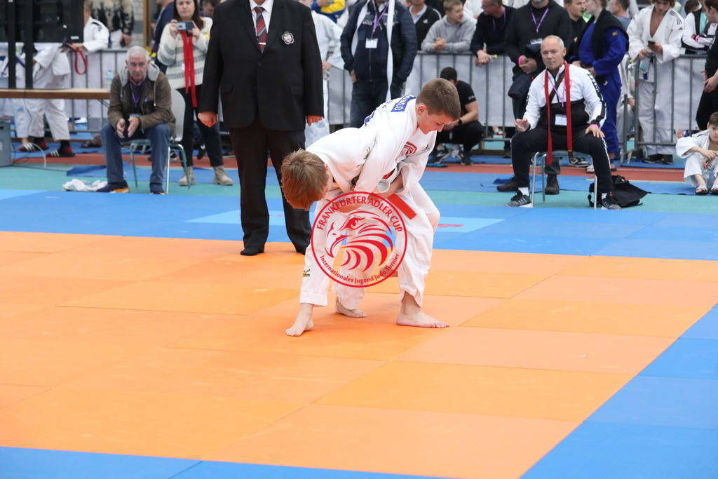 1J7A2743 | Fotos vom Adler Cup - Pictures from Adler Cup

Hier findet Ihr alle Eindrücke und großen Momente der Adler Cup Wochenenden. Here you will find all impressions and great moments of the Adler Cup weekends. - Realisiert mit Pictrs.com