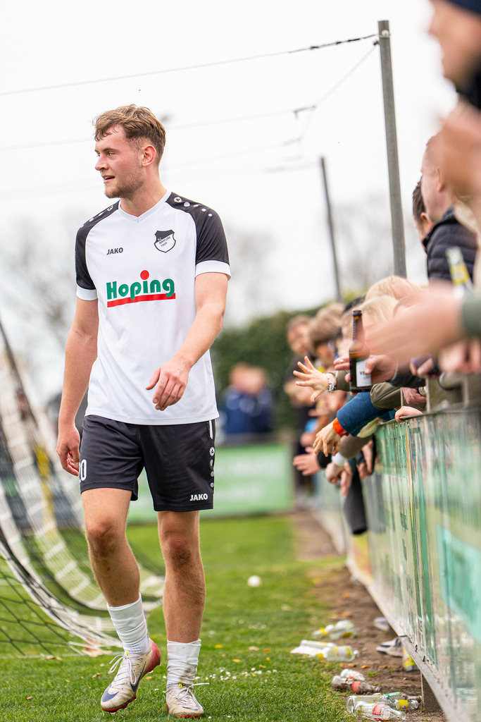Fußball I Herren I Saison 2025-2026 I Kreisliga VEC I 22. Spieltag I SC SW Bakum - SV Falke Steinfeld I 24360 | jns.sportfotos - Realisiert mit Pictrs.com