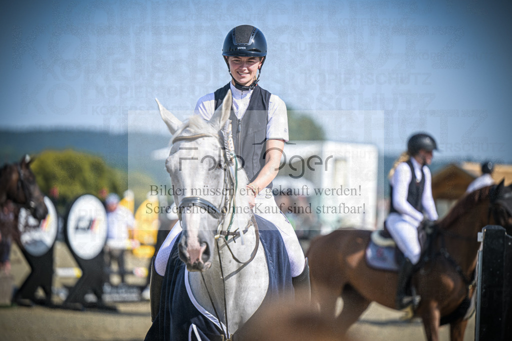 DOS_0027 | Entdecke hochwertige Reitturnierfotos von Foto Oger. Professionell, emotional und authentisch – jetzt Lieblingsmomente im Shop bestellen.Deutschlandweite Turnierfotografie. - Realisiert mit Pictrs.com
