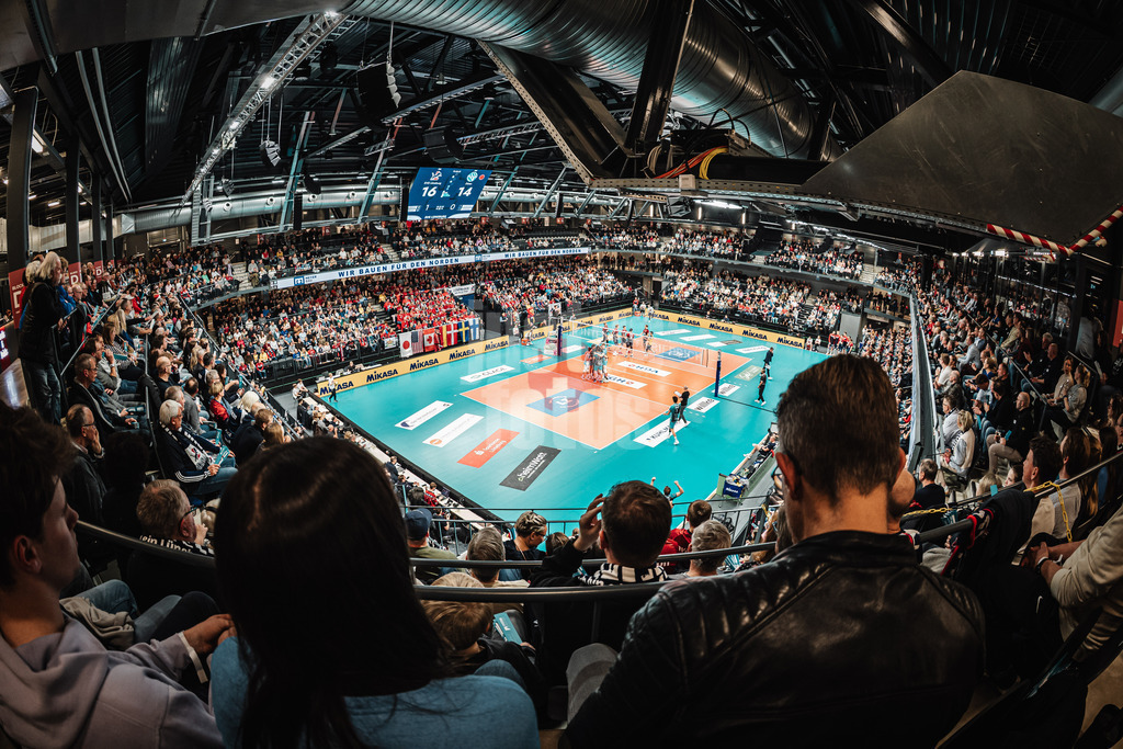 Volleyball | Herren | Saison 2025/2026 | 1. Volleyball Bundesliga Männer | DVV Pokal Halbfinale | SVG Lüneburg vs. SWD powervolleys Düren | 16.12.2025 | Die volle LKH Arena Totale