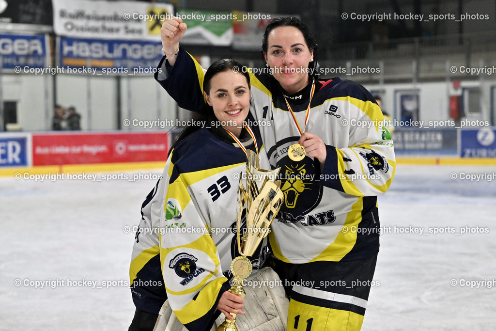 WILDCATS PATERNION & Lady Hawks Siegerehrung-Meisterfeier | #33 Oberauner Marianne Wildcats Paternion, #11 Tschernutter Lara WILDCATS PATERNION, WILDCATS PATERNION &amp; Lady Hawks Siegerehrung-Meisterfeier, WILDCATS PATERNION &amp; Lady Hawks Siegerehrung-Meisterfeier am 12.03.2025 in Steindorf (Ossiachersee Halle), Austria, (Photo by Bernd Stefan)