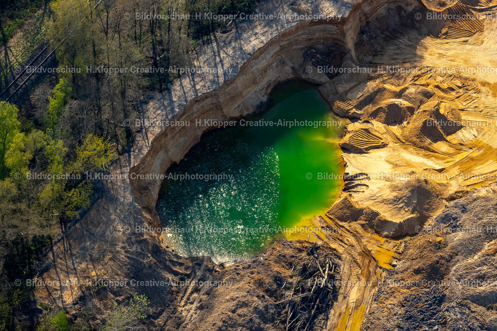 Luftbilder Wegberg-9933 | Luftbildfotografie Luftbild Wegberg Kies Tagebau an der Straße Fasanenweg - Realisiert mit Pictrs.com