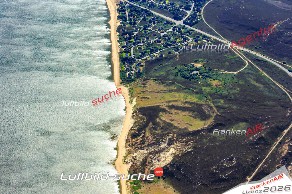 Die Luftbildaufnahme Westerheide - Sylt wurde 2018 mittels Flugzeug (keine Drohne) erstellt. Perfekte Schärfe und Druck- Auflösung- Garantiert!