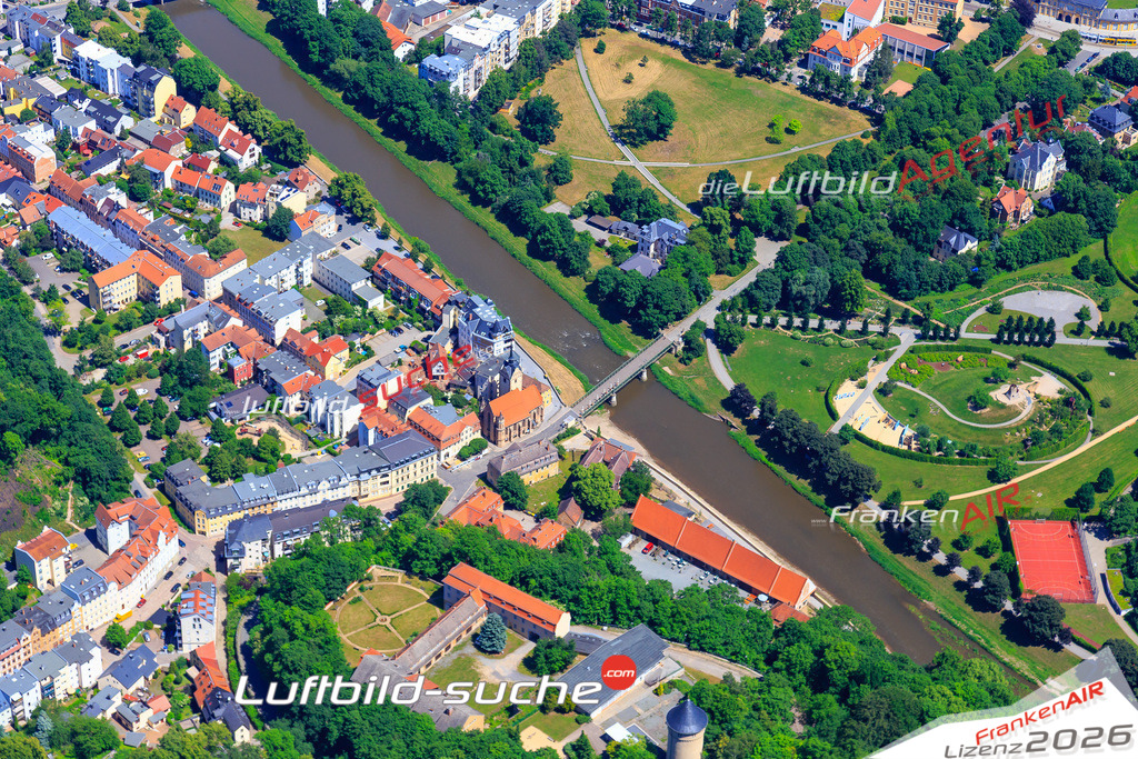 Die Luftaufnahme der Stadt Gera wurde vom UL-Flugzeug heraus erstellt ( keine Drohne )- hohe Auflösung für beste Qualität