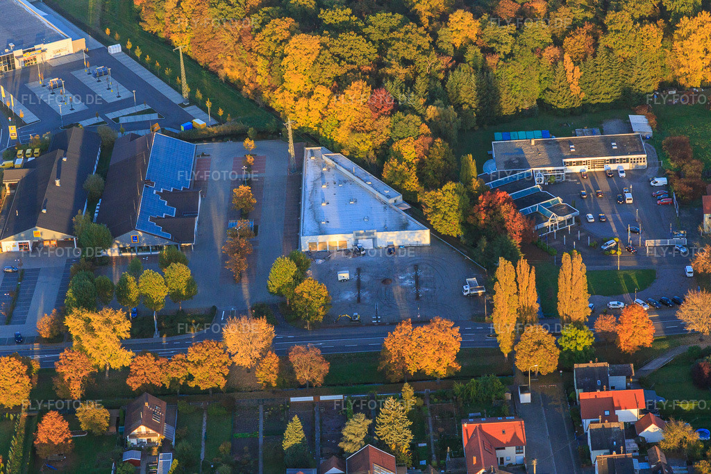 Luftbild: ALDI neben ehemaligem EDEKA in Kandel im Bundesland Rheinland-Pfalz in Deutschland. Foto: IMG_095851.jpg vom 30.10.2016 durch Werner Riehm/FLY-FOTO.deALDI SÜD Standorte