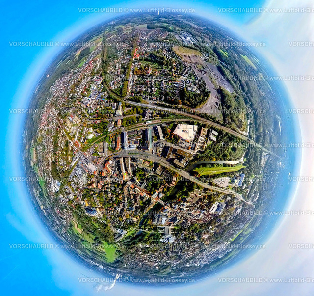 Luenen241190572BahnhofLuenen | Luftbild, Hbf Bahnhof Lünen mit zwei Bahnsteigen, Wohngebiet, Erdkugel, Fisheye Aufnahme, Fischaugen Aufnahme, 360 Grad Aufnahme, tiny world, little planet, fisheye Bild, , Lünen, Ruhrgebiet, Nordrhein-Westfalen, Deutschland