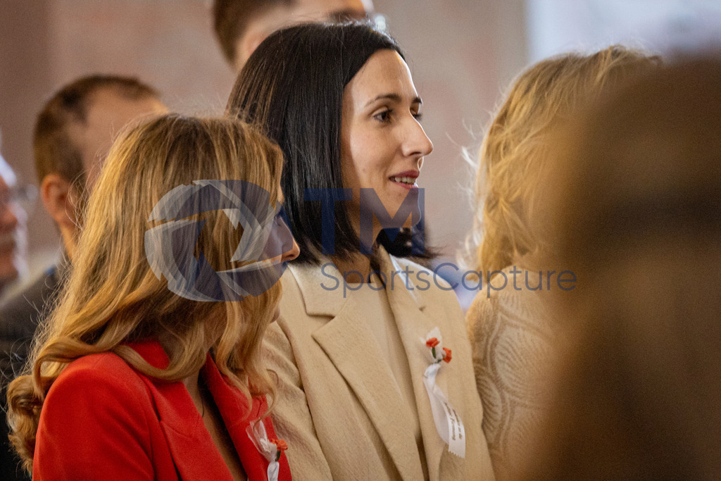 Trainproduction-20240519-1 | Firmung Klagenfurt-Dom 19.05.2024 10:30 Uhr