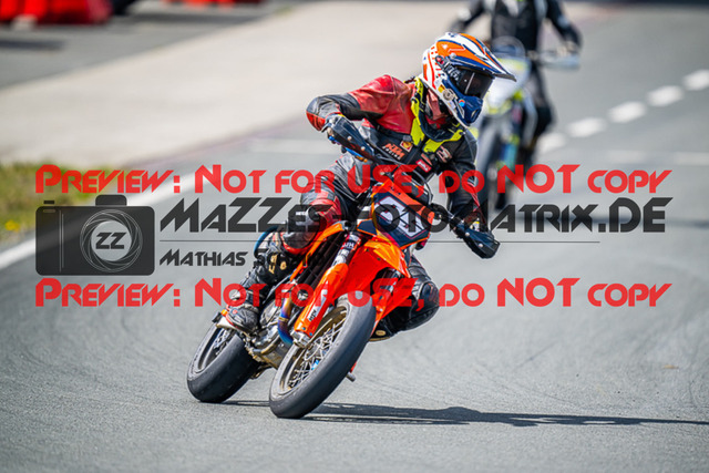 MaZZes_FotoMatrix_230506_3259 | UE40