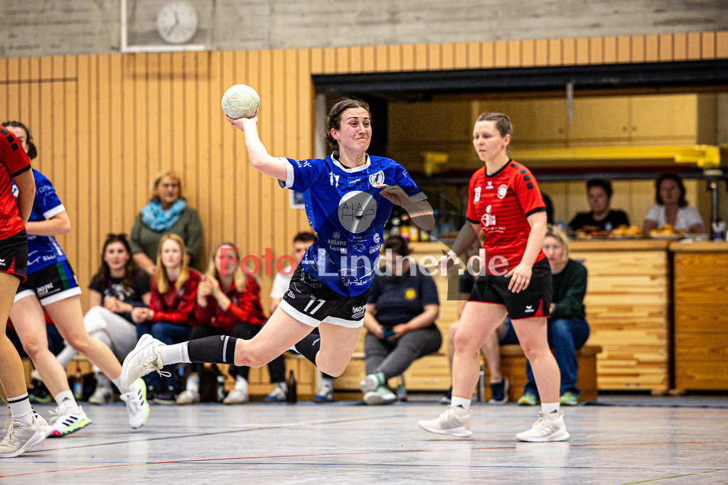 TSV Weilheim gegen SG Biessenhofen-Marktoberdorf | Handball Bezirksoberliga Frauen Alpenvorland 2024/25, TSV Weilheim gegen SG Biessenhofen-Marktoberdorf, 20250412,Wurf Katharina LUKAS (SG Biessenhofen-Marktoberdorf 17),2025-04-12 in Weilheim (Weilheim, Am Hardt), Katharina LUKAS (SG Biessenhofen-Marktoberdorf 17)Copyright: WolfgangxLindner www.foto-lindner.de