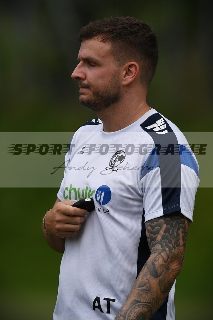 D5S_4984 | Kaufen Sie Sportbilder im Onlineshop von Andy Scherrer Sportfotografie. Faszinierende Bilder von Sportevents aus der ganzen Schweiz. Fussball, Frauenfussball, Unihockey, Handball, Schwingen und weiteren Sportarten. - Realisiert mit Pictrs.com