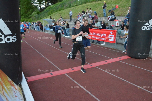 19-31-00_ | Meisterchip Fotoshop - Realisiert mit Pictrs.com