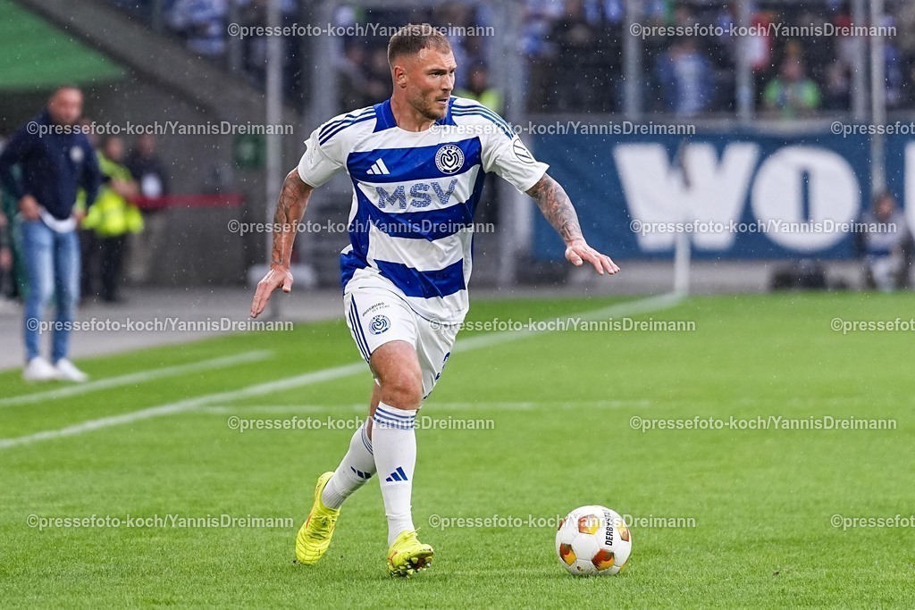 xYDR24052501074 | 24.05.2025, xydrx, Fußball, Finaltag der Amateure, Finale Niederrheinpokal, MSV Duisburg - Rot-Weiss Essen, Schauinsland-Reisen Arena: Maximilian Dittgen (MSV Duisburg #31)