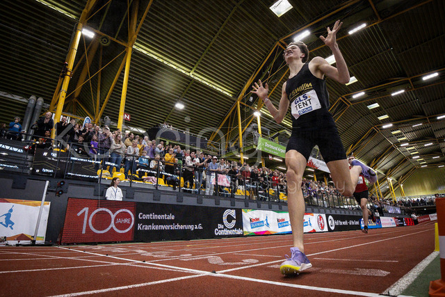 Deutsche Leichtathletik-Hallenmeisterschaften; Dortmund, 01.03.2026 | Tobias Tent (LG Stadtwerke München) überquert im Finale die Ziellinie; Deutsche Leichtathletik-Hallenmeisterschaften am 01.03.2026 in der Helmut-Körnig-Halle in Dortmund. 