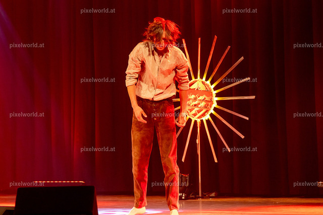 Kunst trifft Stadt - Aufführung | Bildershop von pixelworld.at - Realisiert mit Pictrs.com