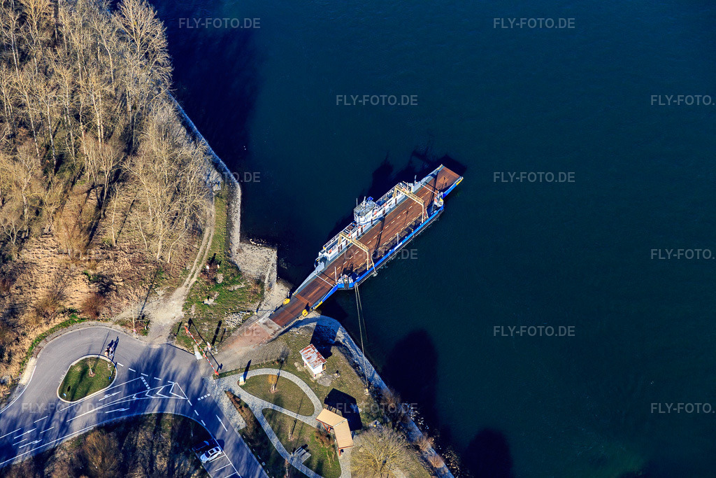 Luftbild: Rheinfähre nach Leopoldshafen in Leimersheim im Bundesland Rheinland-Pfalz in Deutschland. Foto: IMG_145408.jpg vom 05.03.2025 durch Werner Riehm/FLY-FOTO.de